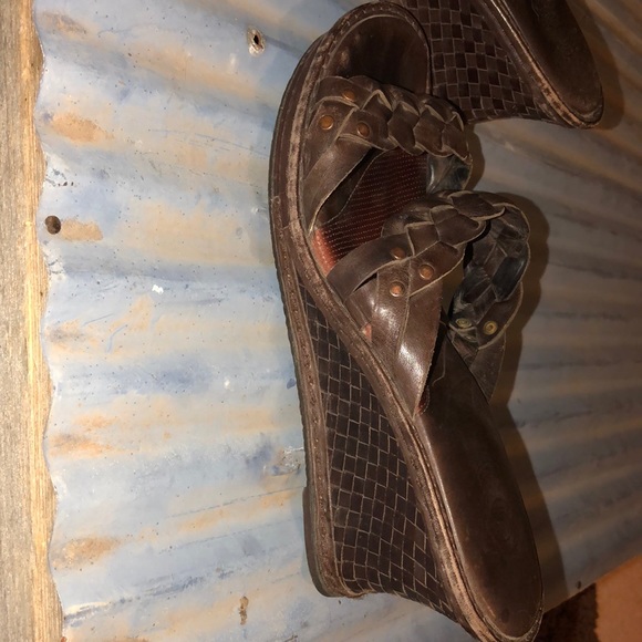 Nurture open wedges - Picture 2 of 3